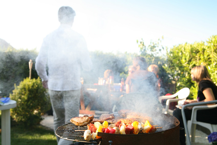 Grill anwerfen und Würstchen teilen – Urteile und Recht rund ums Grillen