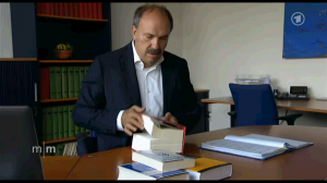 Rechtsanwalt Michael W. Felser im Interview für die Sendung "Mittagsmagazin" im ARD